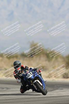 media/Jan-09-2026-Support Moto Racing (Fri) [[386df380ef]]/1-Racer Group/Practice 1 (Turn 5)/